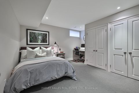 Photo 31 at 52 Shaftesbury Avenue, Moore Park, Toronto