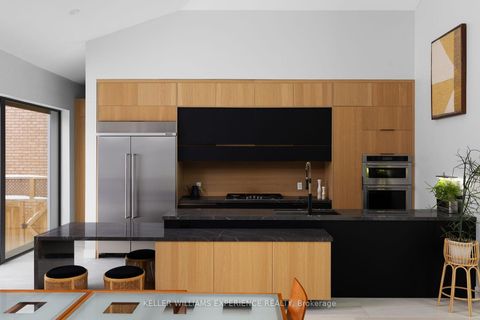 Photo 2 at 236 Cox Mill Road, Painswick North, Barrie