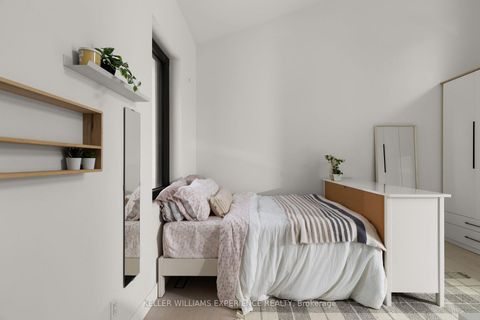 Photo 16 at 236 Cox Mill Road, Painswick North, Barrie