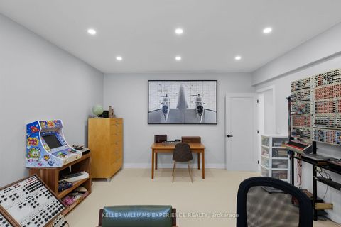 Photo 25 at 236 Cox Mill Road, Painswick North, Barrie