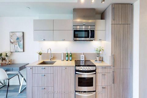 Photo 11 at 3603 - 290 Adelaide Street W, Waterfront Communities C1, Toronto