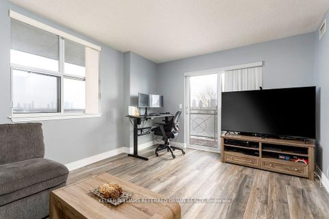 Photo 12 at 317 - 2500 Rutherford Road, Maple, Vaughan