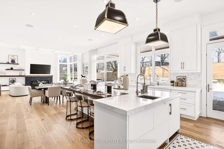 Photo 14 at 1261 Pinegrove Road, WO West, Oakville