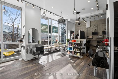 Photo 7 at G05 - 40 Fort York Boulevard, Waterfront Communities C1, Toronto