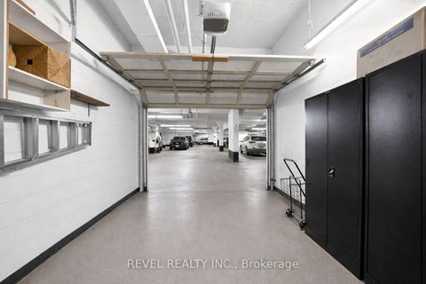 Photo 11 at G05 - 40 Fort York Boulevard, Waterfront Communities C1, Toronto