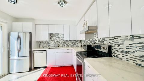 Photo 10 at 164 Gail Parks Crescent, Woodland Hill, Newmarket