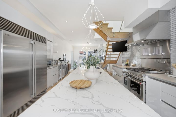 Photo 5 at 132 Aylesworth Avenue, Cliffside, Toronto