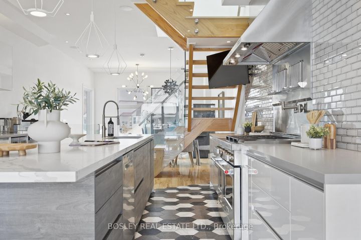 Photo 9 at 132 Aylesworth Avenue, Cliffside, Toronto