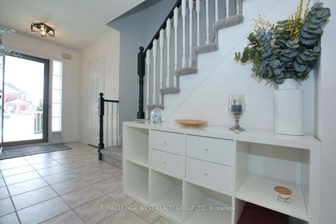 Photo 6 at 104 Kirkland Place, Williamsburg, Whitby