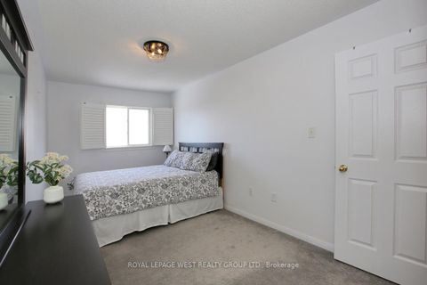 Photo 18 at 104 Kirkland Place, Williamsburg, Whitby