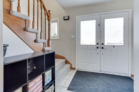 Photo 4 at 7 Fontaine Drive, Keswick North, Georgina