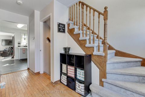 Photo 5 at 7 Fontaine Drive, Keswick North, Georgina