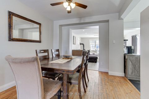 Photo 8 at 7 Fontaine Drive, Keswick North, Georgina