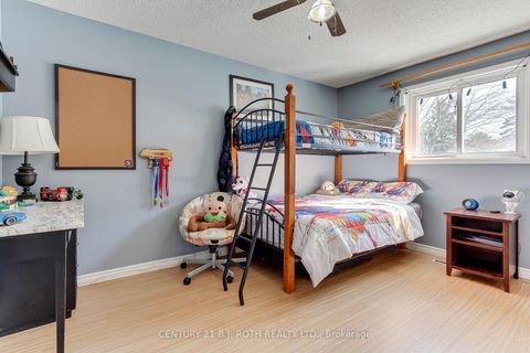 Photo 15 at 7 Fontaine Drive, Keswick North, Georgina