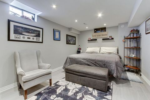 Photo 22 at 7 Fontaine Drive, Keswick North, Georgina