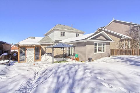 Photo 25 at 7 Fontaine Drive, Keswick North, Georgina