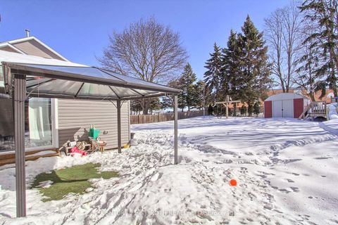 Photo 26 at 7 Fontaine Drive, Keswick North, Georgina