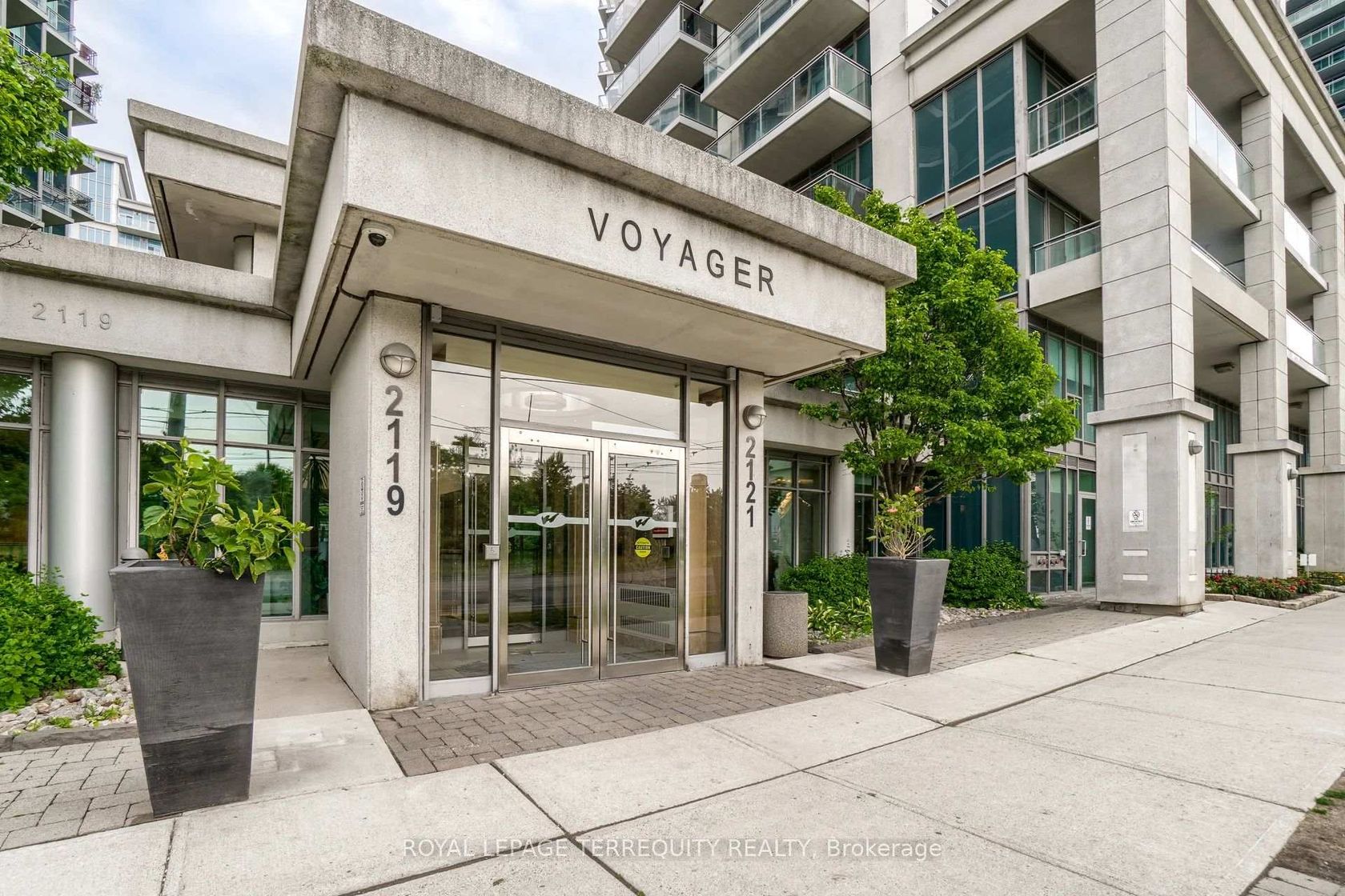 506 - 2121 Lake Shore Boulevard W, Mimico, Toronto by Loree Meneguzzi Real Estate 506 - 2121 Lake Shore Boulevard W, Mimico, Toronto