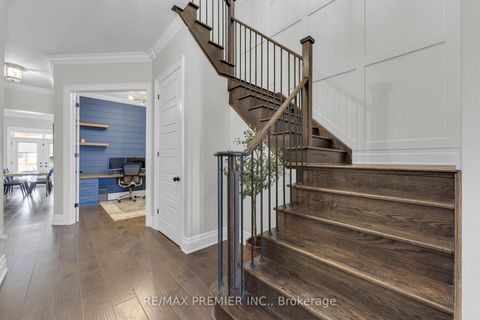 Photo 4 at 14 King Boulevard, King City, King