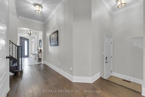 Photo 7 at 14 King Boulevard, King City, King