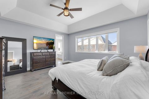 Photo 31 at 14 King Boulevard, King City, King