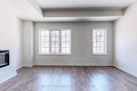 Photo 16 at 73 - 203 Royal Northern Path, Windfields, Oshawa