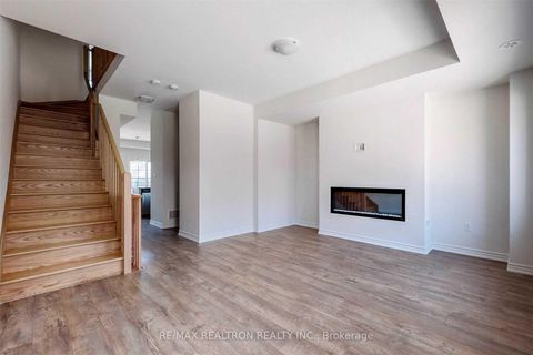 Photo 17 at 73 - 203 Royal Northern Path, Windfields, Oshawa