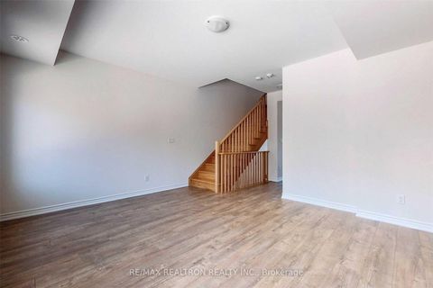 Photo 18 at 73 - 203 Royal Northern Path, Windfields, Oshawa