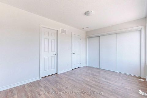 Photo 23 at 73 - 203 Royal Northern Path, Windfields, Oshawa