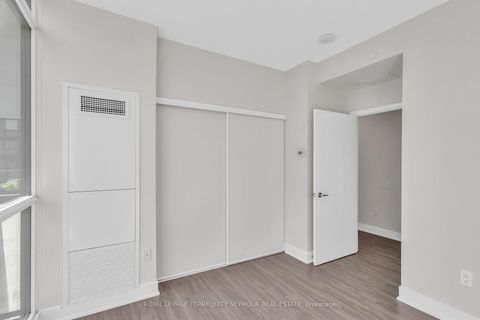 Photo 17 at 1210 - 30 Roehampton Avenue, Mount Pleasant West, Toronto