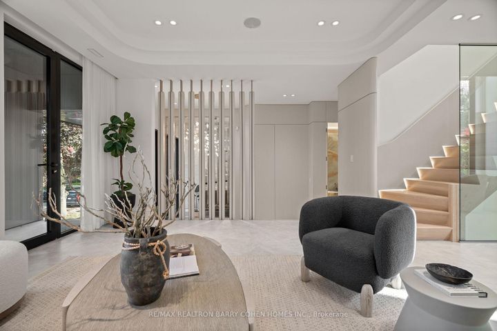 Photo 12 at 39 Chudleigh Avenue, Lawrence Park South, Toronto