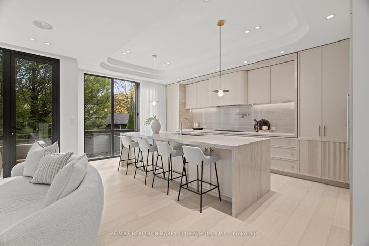 Photo 19 at 39 Chudleigh Avenue, Lawrence Park South, Toronto