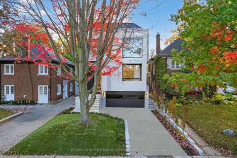 Photo 1 at 39 Chudleigh Avenue, Lawrence Park South, Toronto