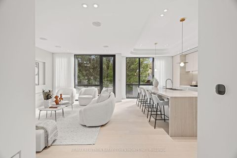 Photo 18 at 39 Chudleigh Avenue, Lawrence Park South, Toronto