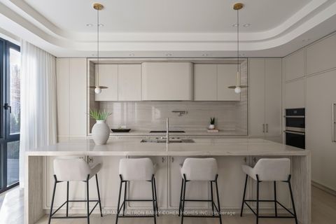 Photo 22 at 39 Chudleigh Avenue, Lawrence Park South, Toronto