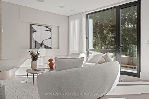 Photo 24 at 39 Chudleigh Avenue, Lawrence Park South, Toronto