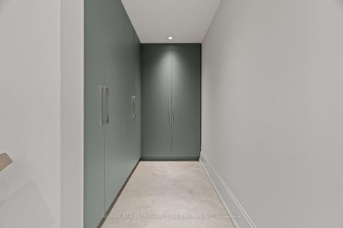 Photo 27 at 39 Chudleigh Avenue, Lawrence Park South, Toronto