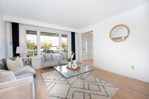 Photo 10 at 3692 Crabtree Crescent, Malton, Mississauga