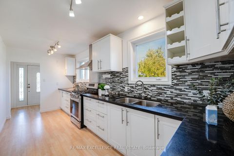 Photo 14 at 3692 Crabtree Crescent, Malton, Mississauga