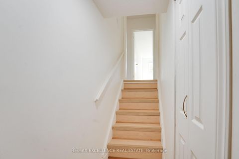 Photo 29 at 3692 Crabtree Crescent, Malton, Mississauga