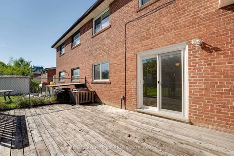 Photo 32 at 3692 Crabtree Crescent, Malton, Mississauga