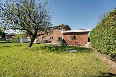 Photo 33 at 3692 Crabtree Crescent, Malton, Mississauga