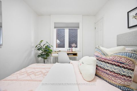 Photo 27 at 209 Springdale Boulevard, East York, Toronto