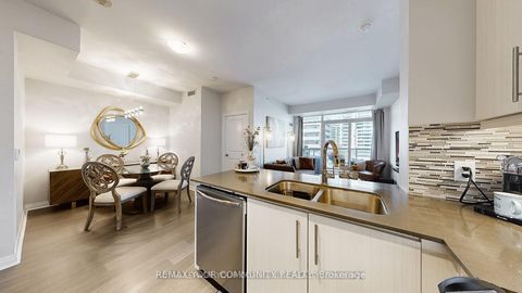 Photo 10 at 609 - 55 Oneida Crescent, Langstaff, Richmond Hill