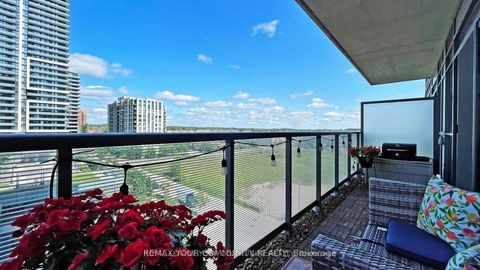 Photo 12 at 609 - 55 Oneida Crescent, Langstaff, Richmond Hill