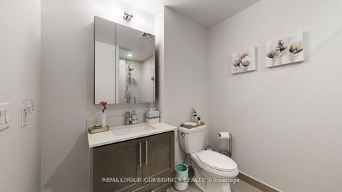 Photo 16 at 609 - 55 Oneida Crescent, Langstaff, Richmond Hill