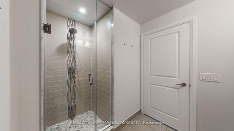 Photo 17 at 609 - 55 Oneida Crescent, Langstaff, Richmond Hill