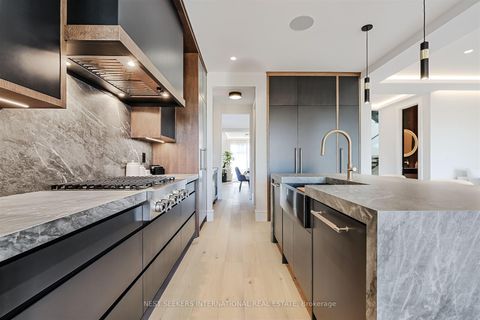 Photo 7 at 27 Inverleigh Drive, Queensway, Toronto