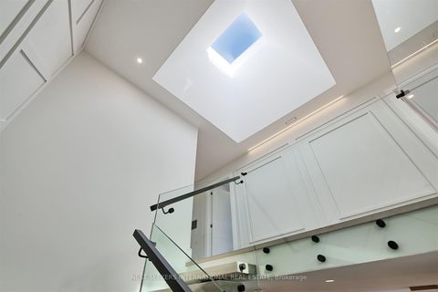 Photo 15 at 27 Inverleigh Drive, Queensway, Toronto