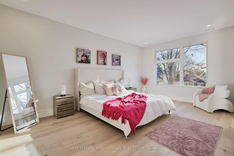 Photo 25 at 27 Inverleigh Drive, Queensway, Toronto